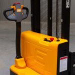 Električni ručni viličar 1500 kg / 3 m - Slika 9